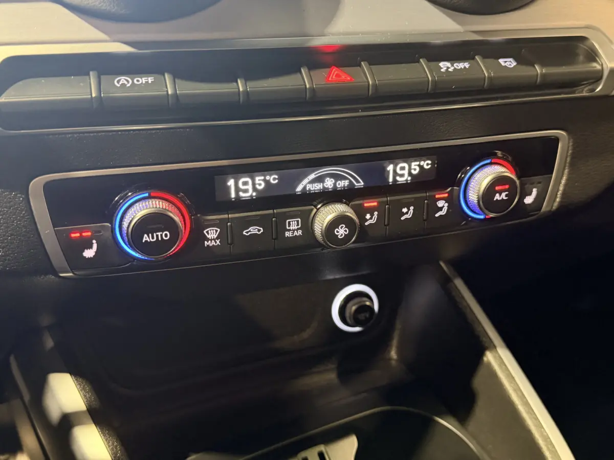 1.4 TFSI CoD limited S-Line Panorama | Half leder | Navigatie | LED