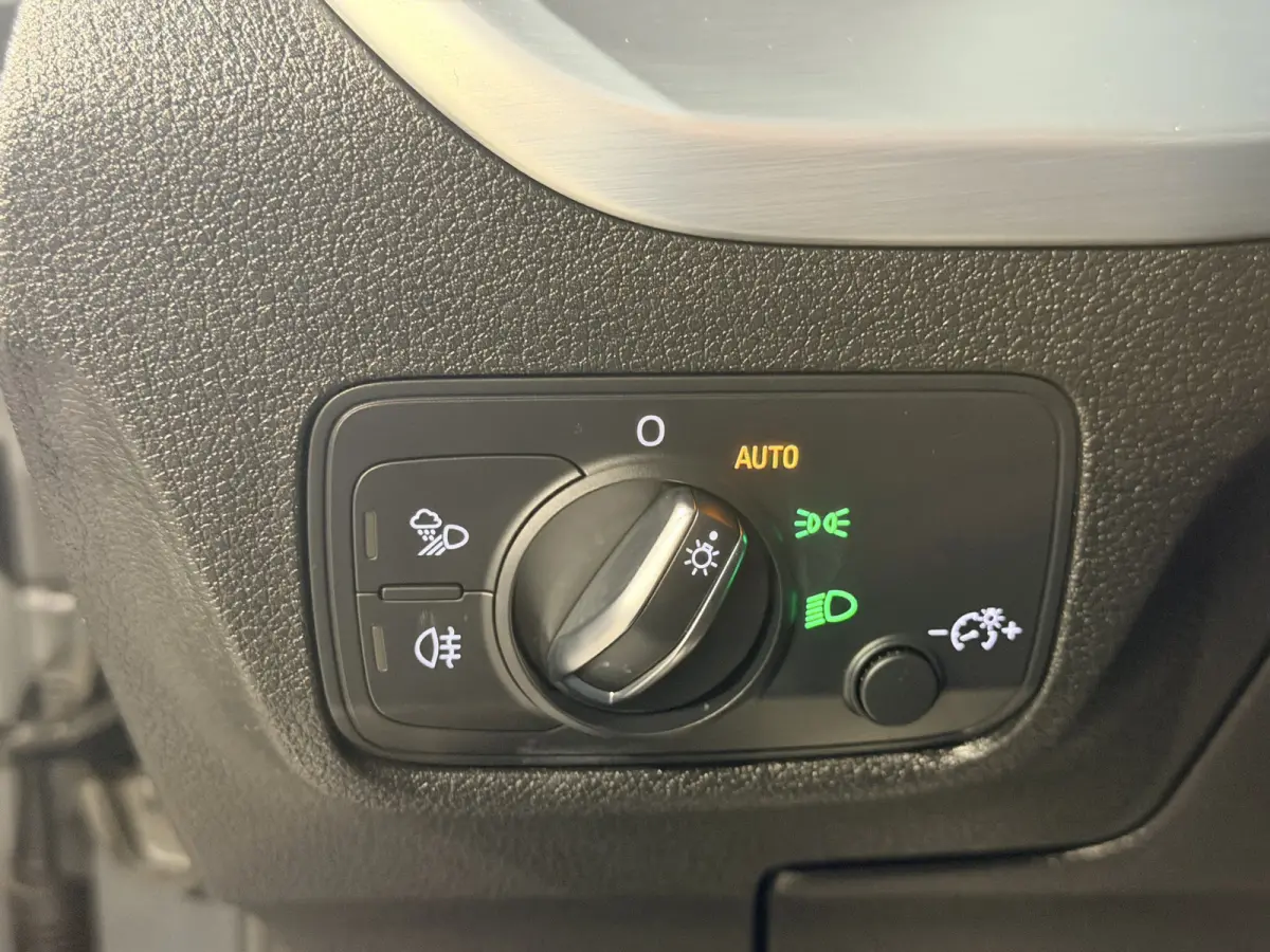 1.4 TFSI CoD limited S-Line Panorama | Half leder | Navigatie | LED