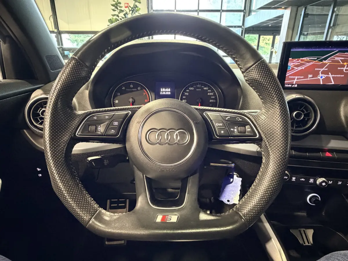 1.4 TFSI CoD limited S-Line Panorama | Half leder | Navigatie | LED