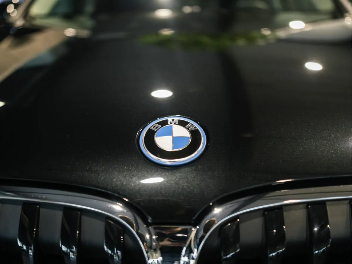xDrive25e High Executive Sportline | Panorama | Camera | HUD | 4x4 | Stoelverwarming
