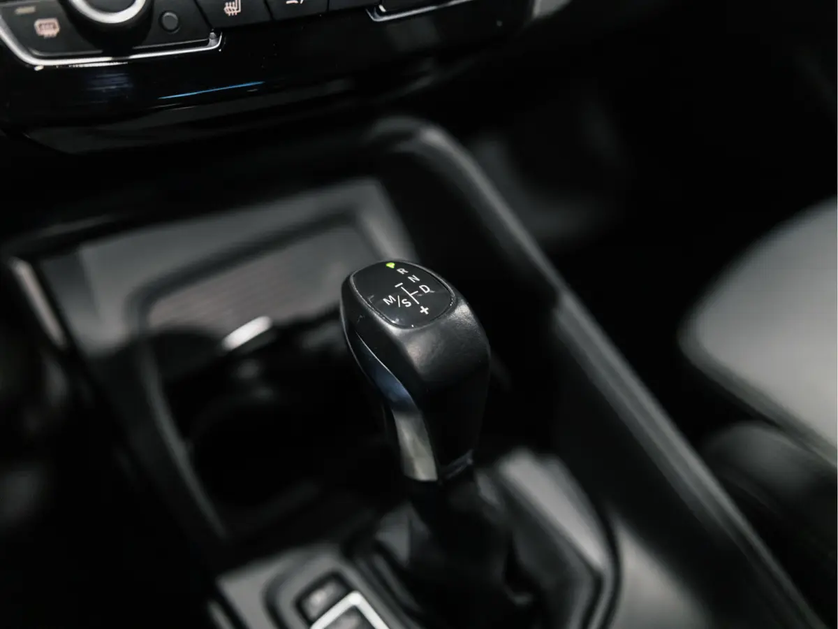 xDrive25e High Executive Sportline | Panorama | Camera | HUD | 4x4 | Stoelverwarming