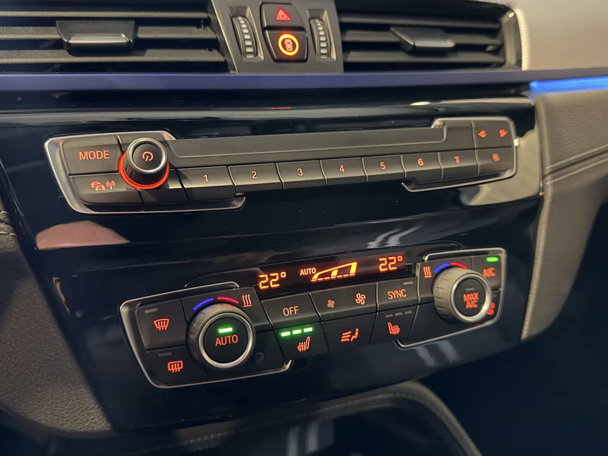 xDrive25e High Executive M-Sport | '19 | Camera | HUD | Electrische stoelen | Carplay