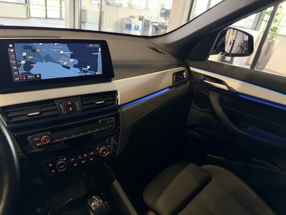 xDrive25e High Executive M-Sport | '19 | Camera | HUD | Electrische stoelen | Carplay