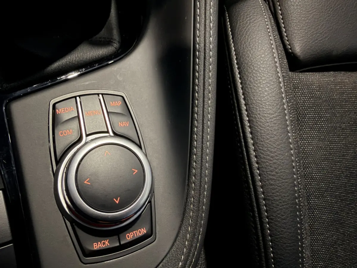 xDrive25e High Executive M-Sport | '19 | Camera | HUD | Electrische stoelen | Carplay