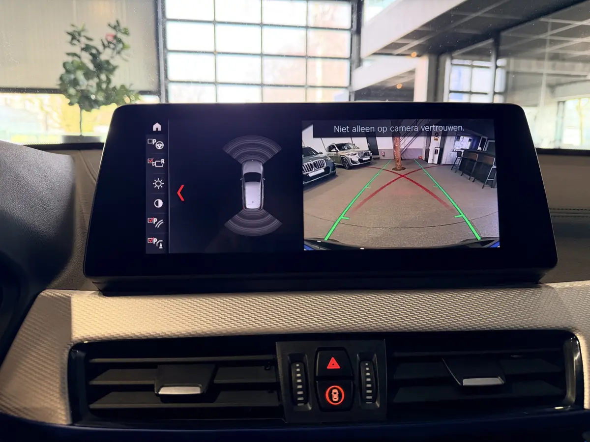 xDrive25e High Executive M-Sport | '19 | Camera | HUD | Electrische stoelen | Carplay