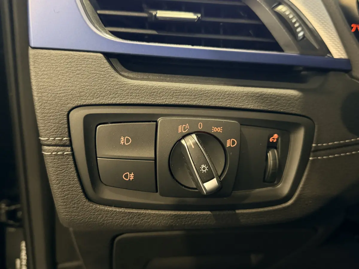xDrive25e High Executive M-Sport | '19 | Camera | HUD | Electrische stoelen | Carplay