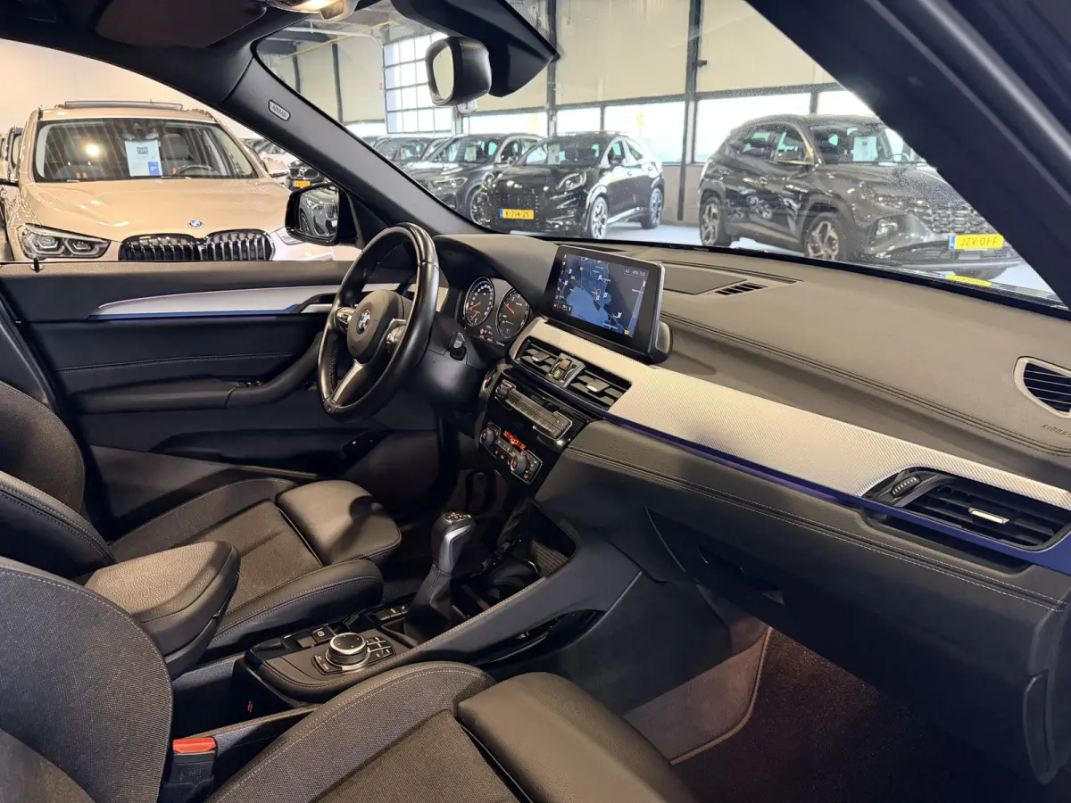 xDrive25e High Executive M-Sport | '19 | Camera | HUD | Electrische stoelen | Carplay