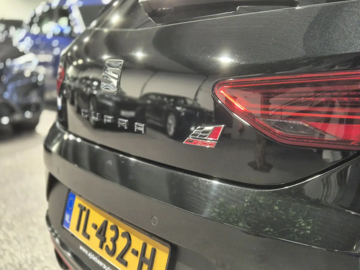 2.0 TSI CUPRA 300 Tuning Stage3 | Alarm klasse3 | 19" | Panorama | LED | Zeer compleet