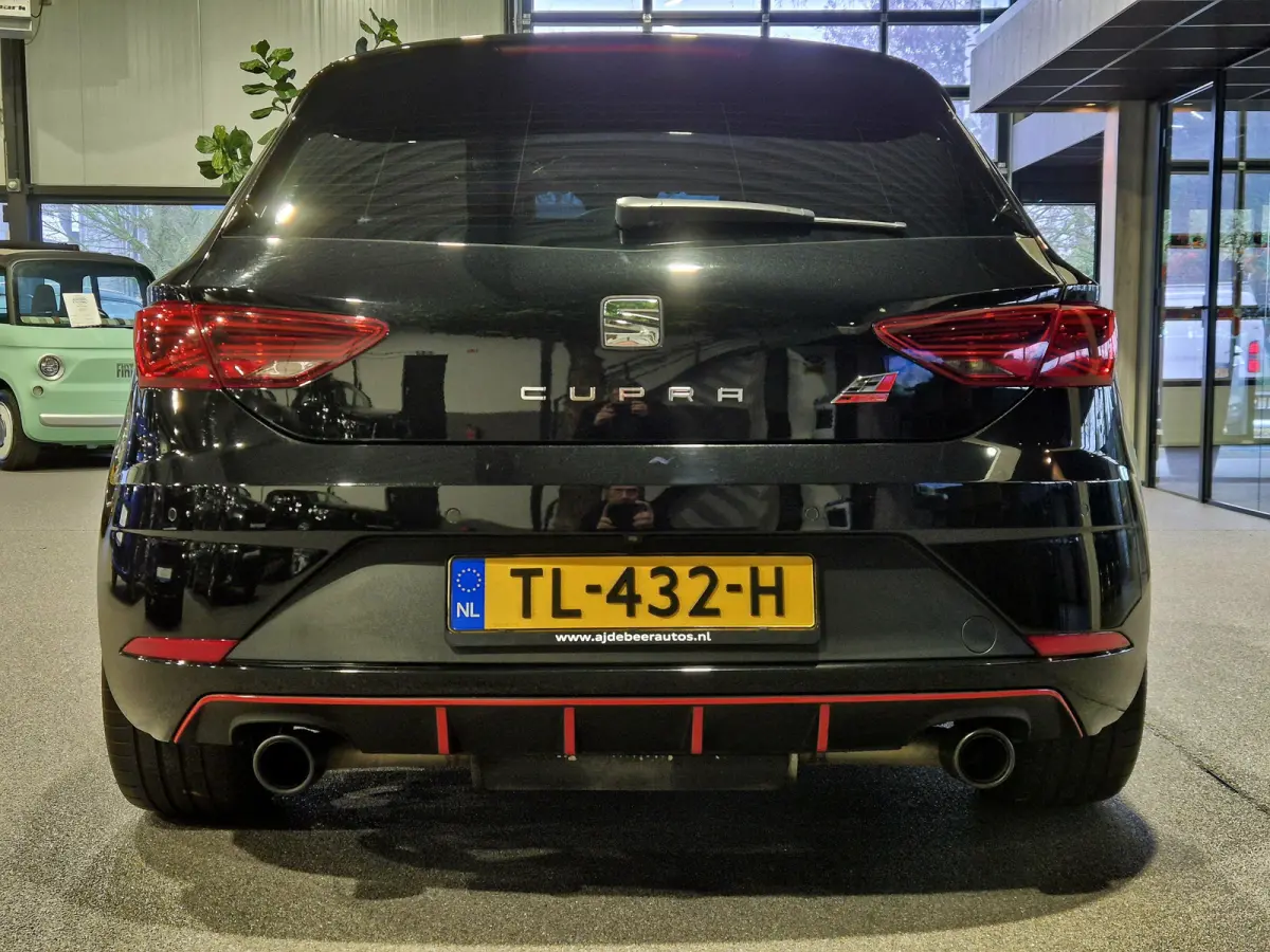 2.0 TSI CUPRA 300 Tuning Stage3 | Alarm klasse3 | 19" | Panorama | LED | Zeer compleet