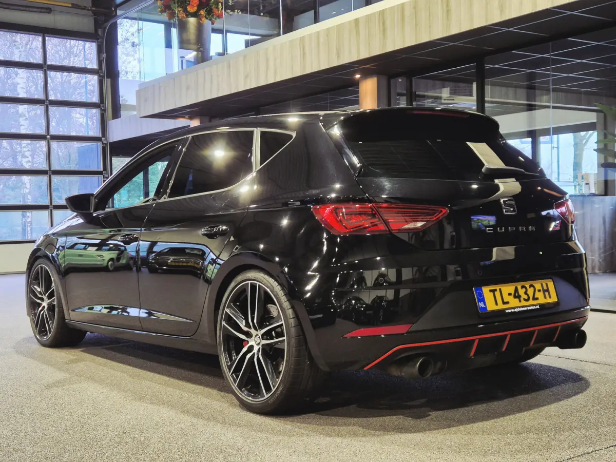 2.0 TSI CUPRA 300 Tuning Stage3 | Alarm klasse3 | 19" | Panorama | LED | Zeer compleet