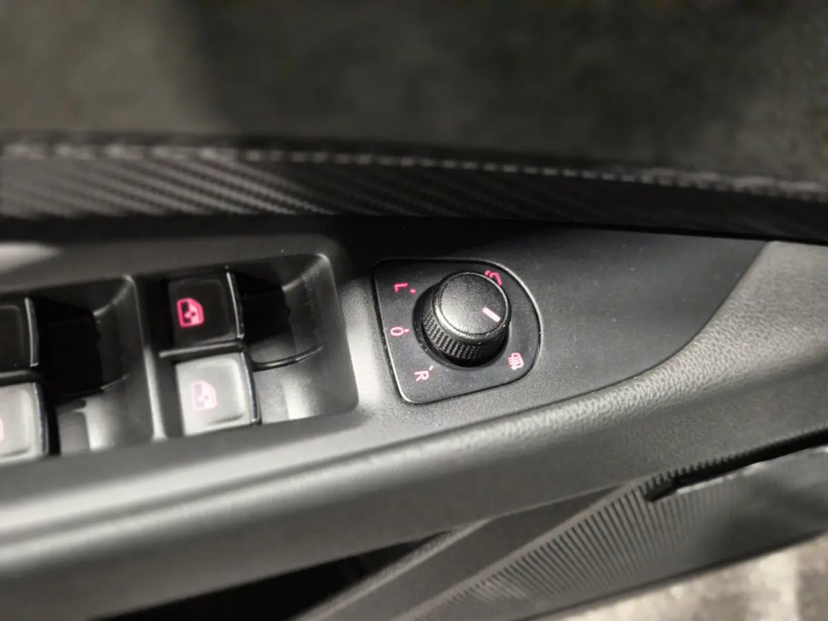 2.0 TSI CUPRA 300 Tuning Stage3 | Alarm klasse3 | 19" | Panorama | LED | Zeer compleet