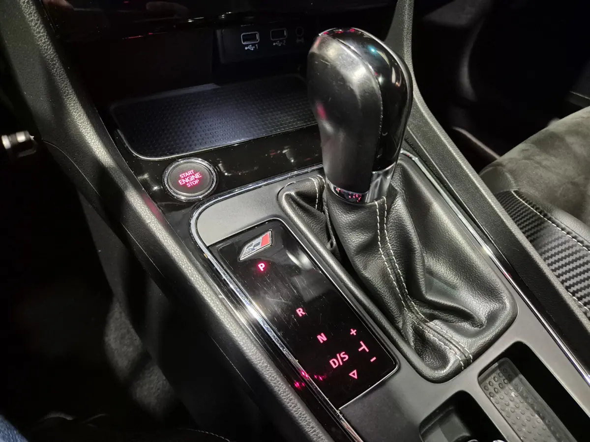 2.0 TSI CUPRA 300 Tuning Stage3 | Alarm klasse3 | 19" | Panorama | LED | Zeer compleet
