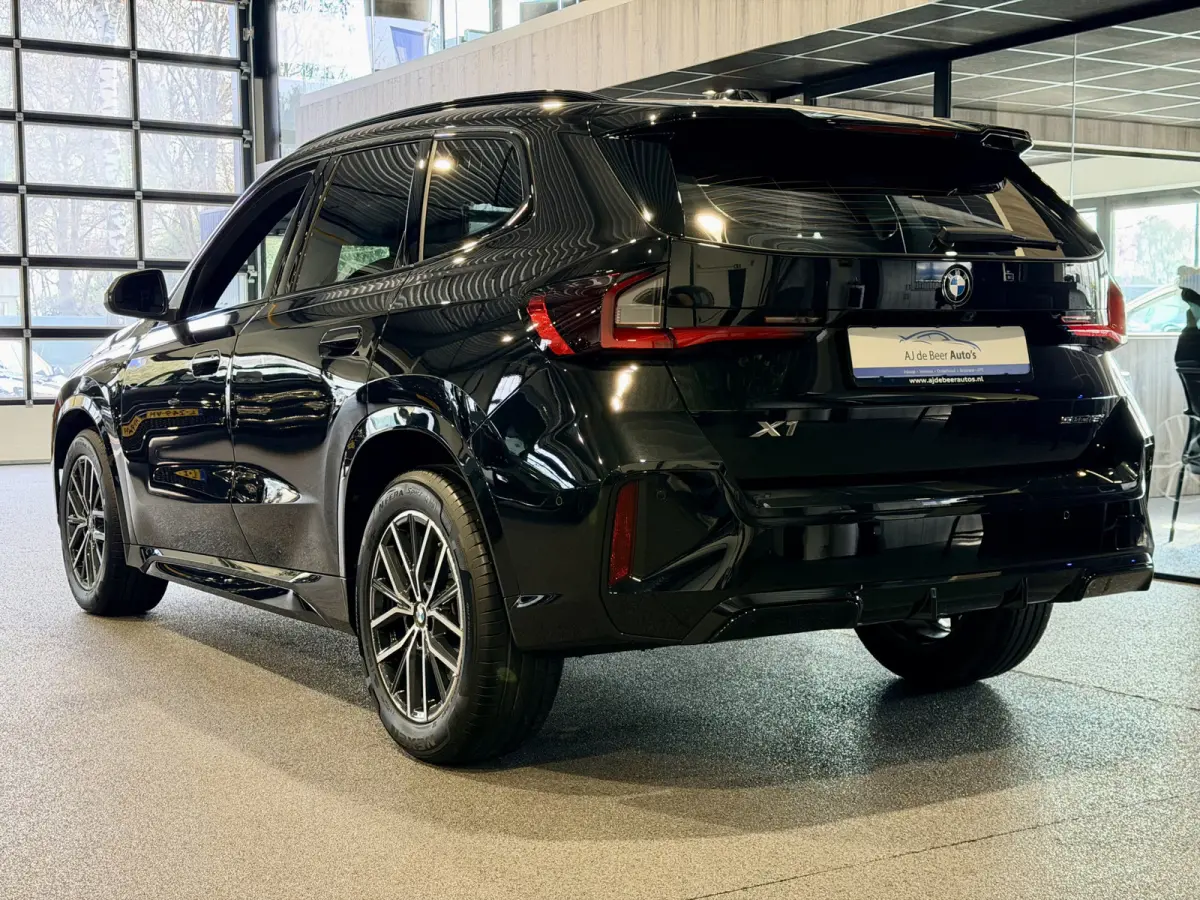 sDrive18i M-Sport Shadow Line Camera | Stoelverwarming | Carplay/Android