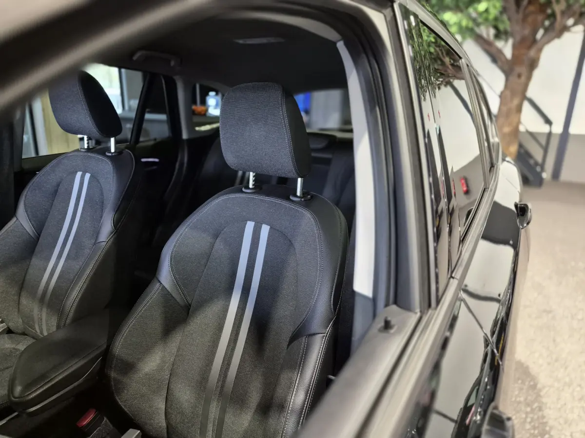 xDrive25e High Executive Sportline | Black edtion | HUD | Camera | Carplay