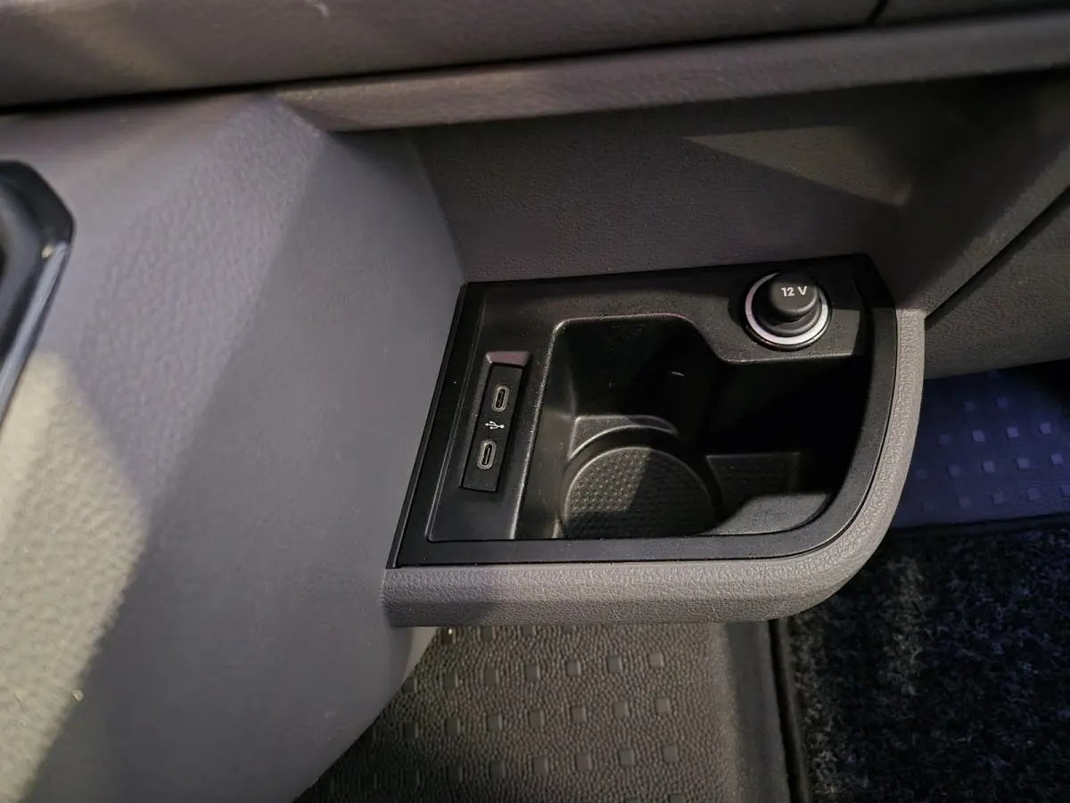 2.0 TDI L2H1 3-Zits Navigatie | Sidebars | Cruise