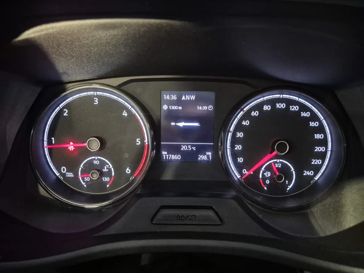 2.0 TDI L2H1 3-Zits Navigatie | Sidebars | Cruise