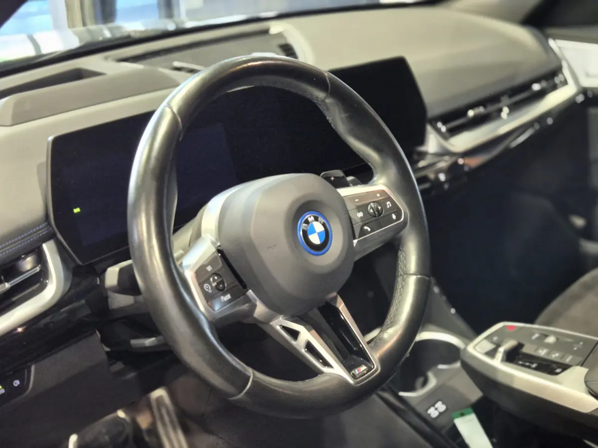 xDrive25e High Executive M-Sport | Stuur/Stoelverwaring| Harman Kardon | HUD | LED | Camera