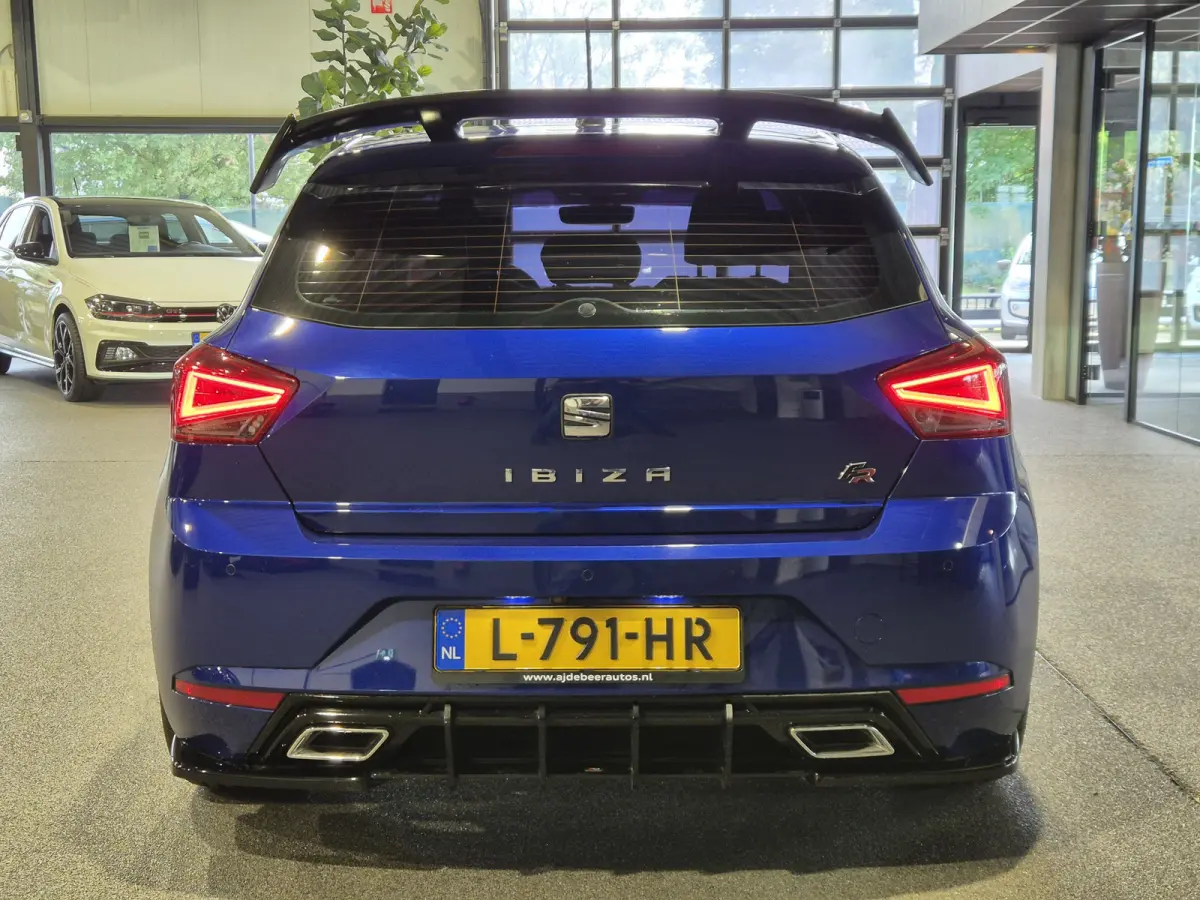 1.5 TSI EVO FR Business Intense 150 pk | Panorama | Camera | Stoelverwarming