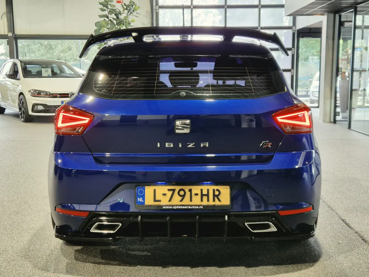 1.5 TSI EVO FR Business Intense 150 pk | Panorama | Camera | Stoelverwarming