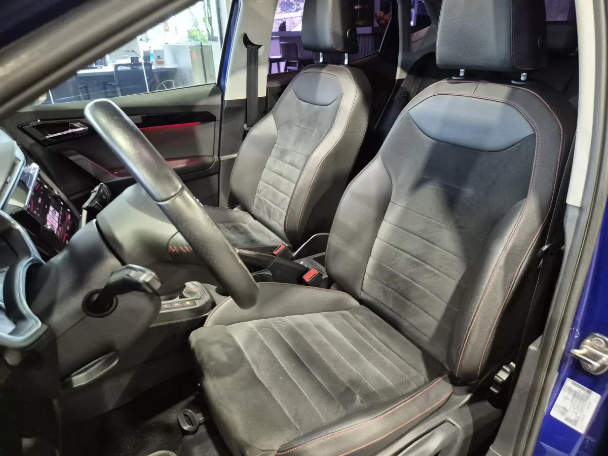 1.5 TSI EVO FR Business Intense 150 pk | Panorama | Camera | Stoelverwarming