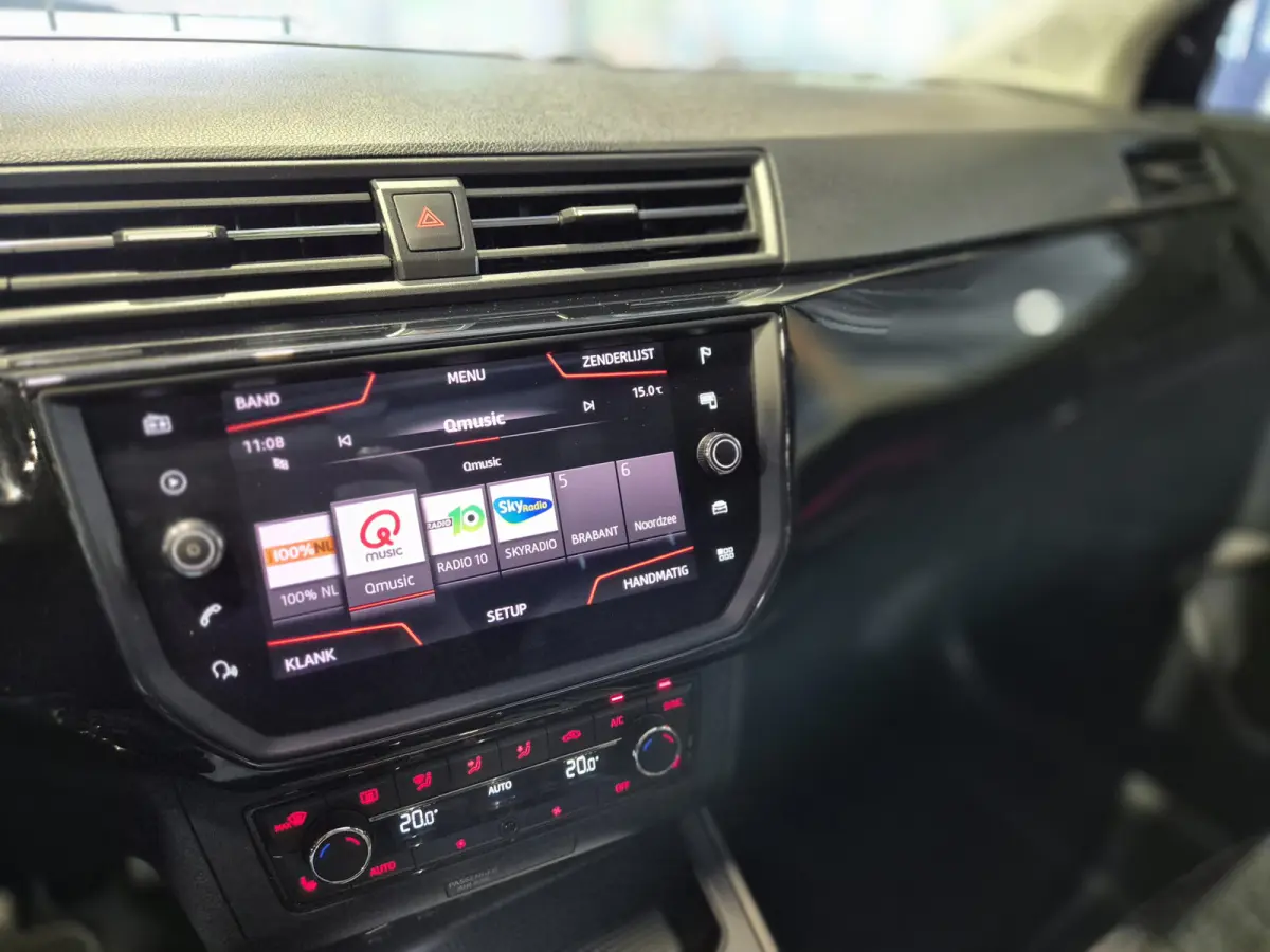1.5 TSI EVO FR Business Intense 150 pk | Panorama | Camera | Stoelverwarming