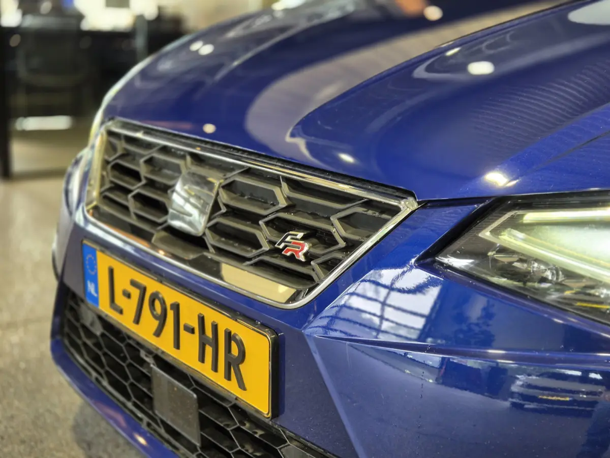 1.5 TSI EVO FR Business Intense 150 pk | Panorama | Camera | Stoelverwarming