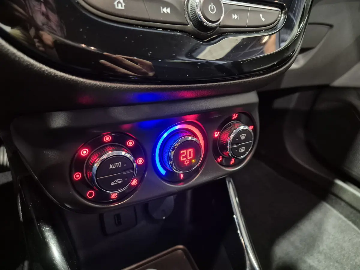 1.0 Turbo Online Edition Navigatie | Camera | Cruise | NAP | APK 2/8/27