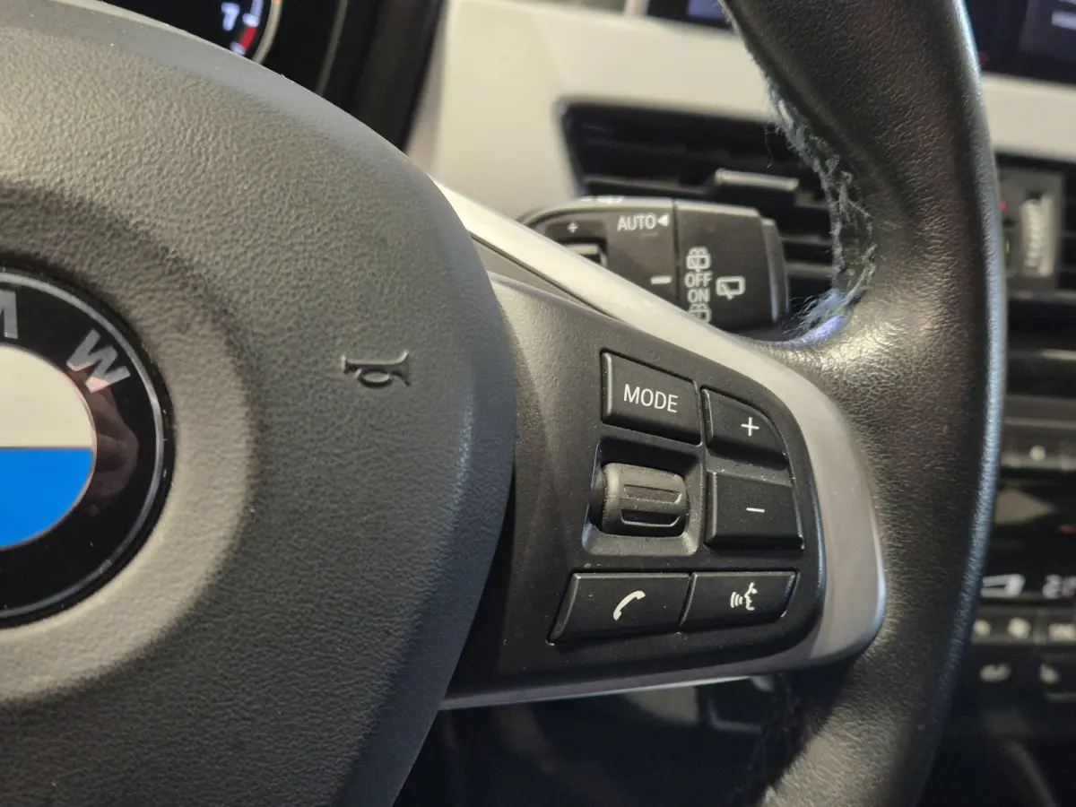 xDrive25e Executive Camera | LED | Stoelverwarming | 4x4 | 1e eigenaar