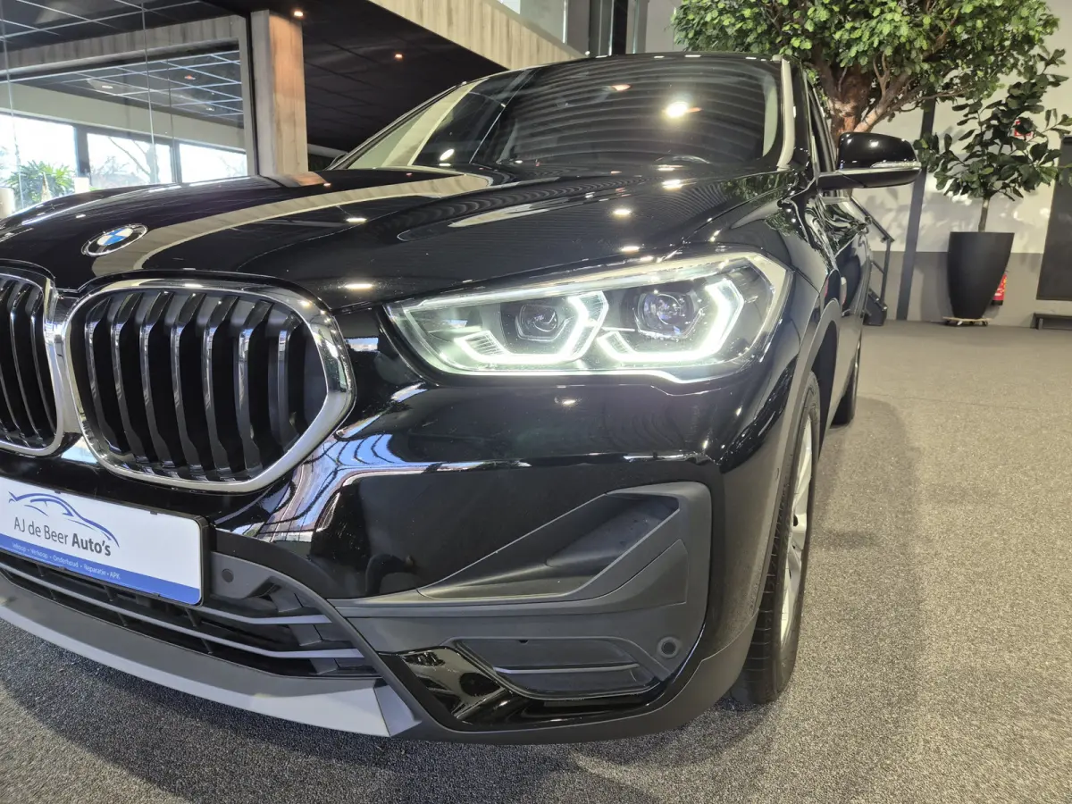 xDrive25e Executive Camera | LED | Stoelverwarming | 4x4 | 1e eigenaar