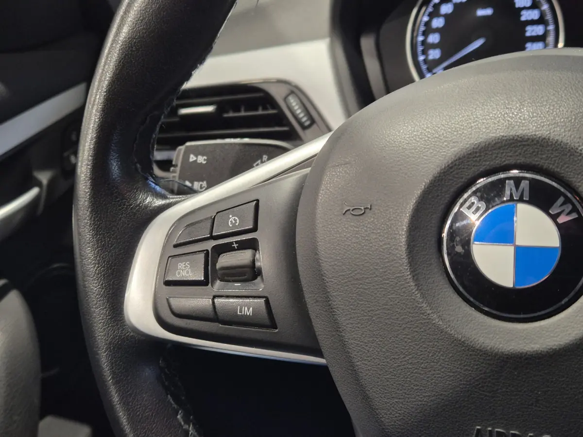 xDrive25e Executive Camera | LED | Stoelverwarming | 4x4 | 1e eigenaar