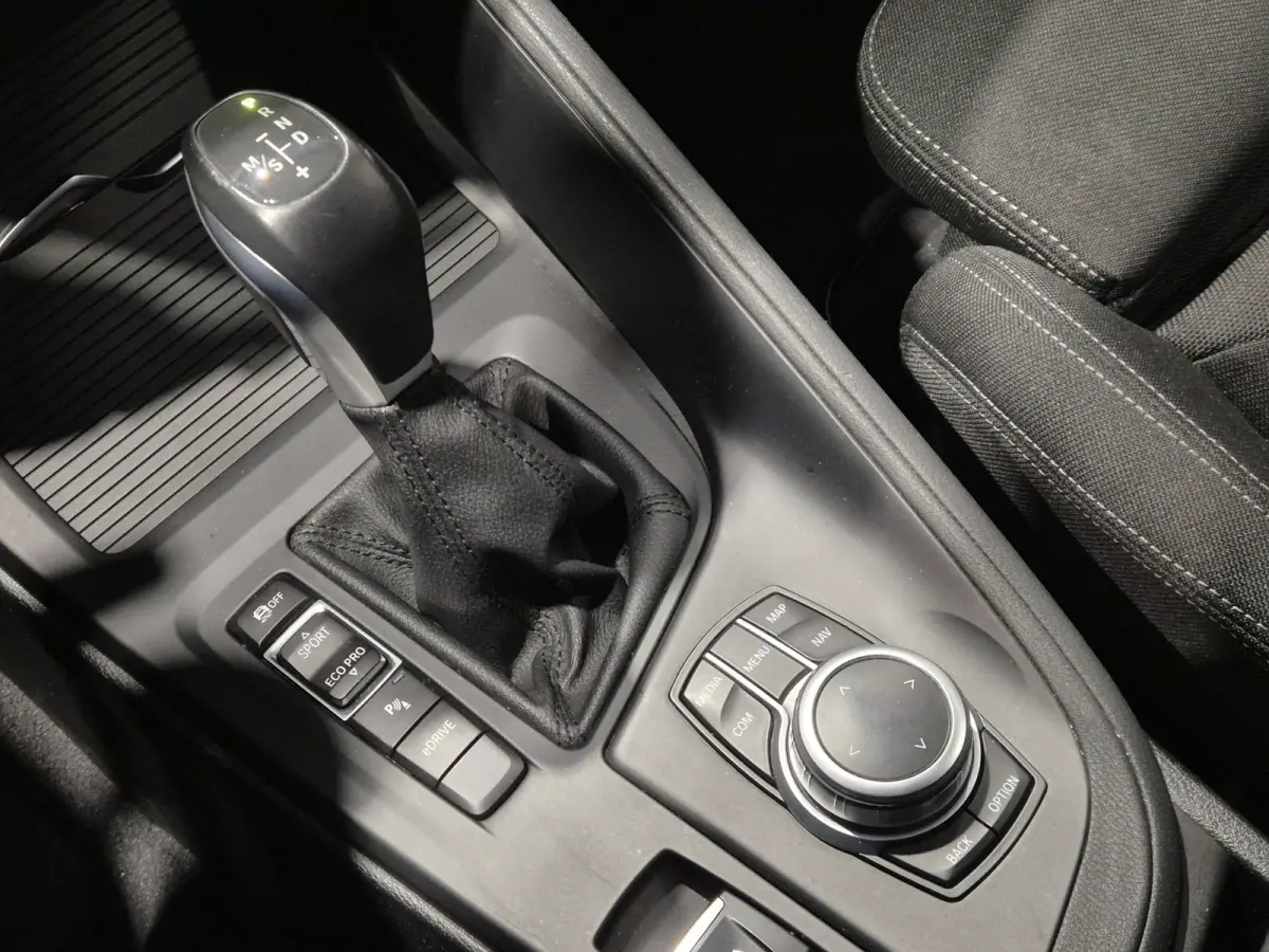 xDrive25e Executive Camera | LED | Stoelverwarming | 4x4 | 1e eigenaar