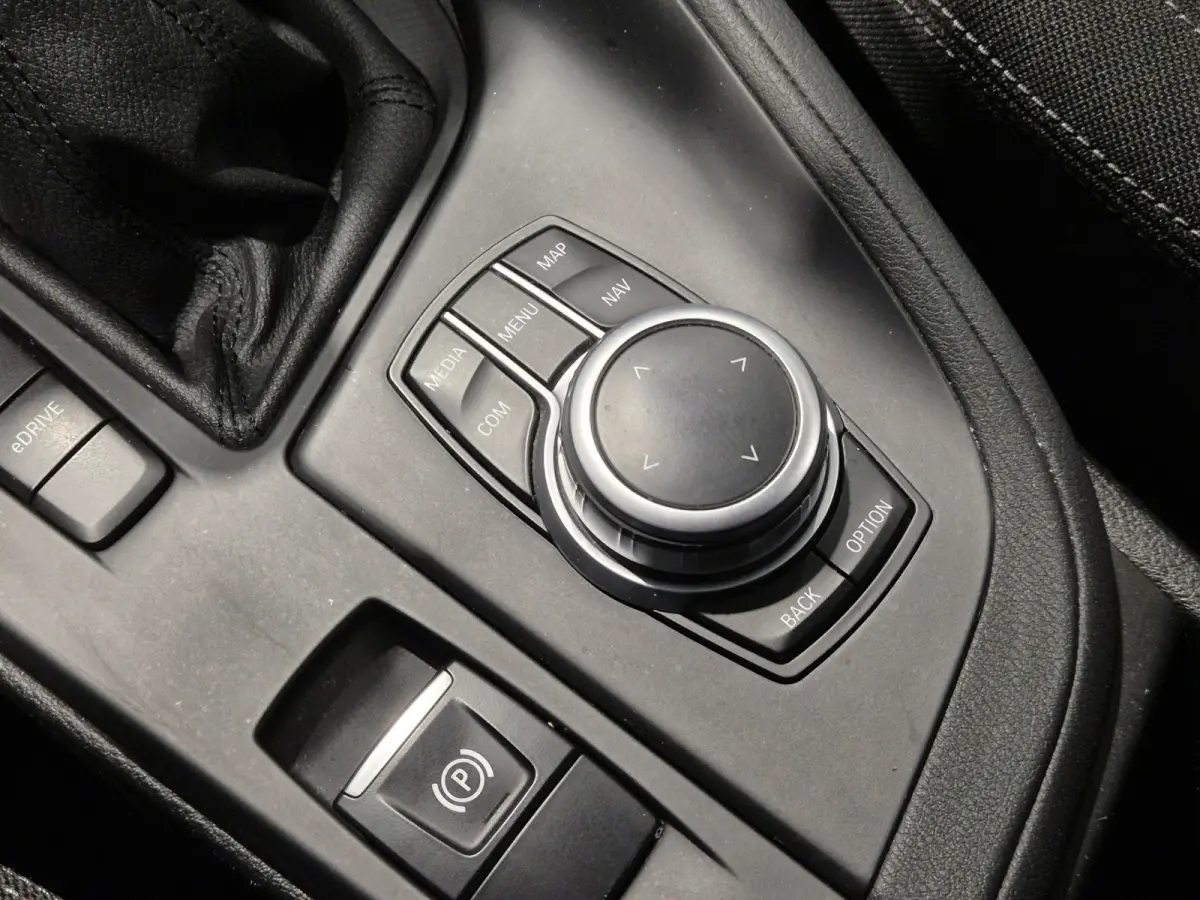 xDrive25e Executive Camera | LED | Stoelverwarming | 4x4 | 1e eigenaar