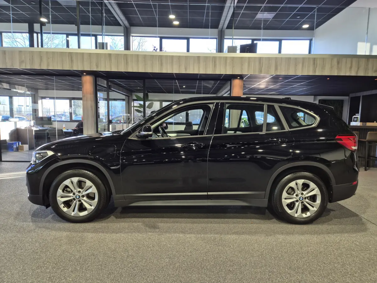 xDrive25e Executive Camera | LED | Stoelverwarming | 4x4 | 1e eigenaar