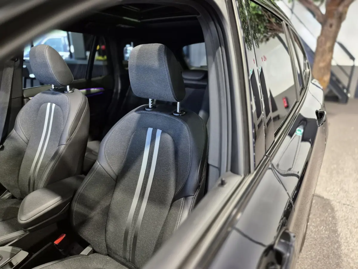 xDrive25e High Executive M-Sport | Panorama | HUD | Navigatie | Stoelverwarming