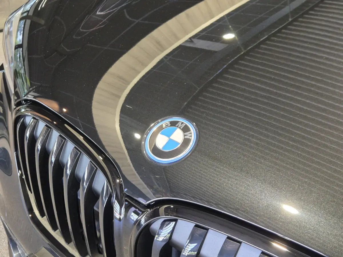 xDrive25e High Executive M-Sport | Panorama | HUD | Navigatie | Stoelverwarming