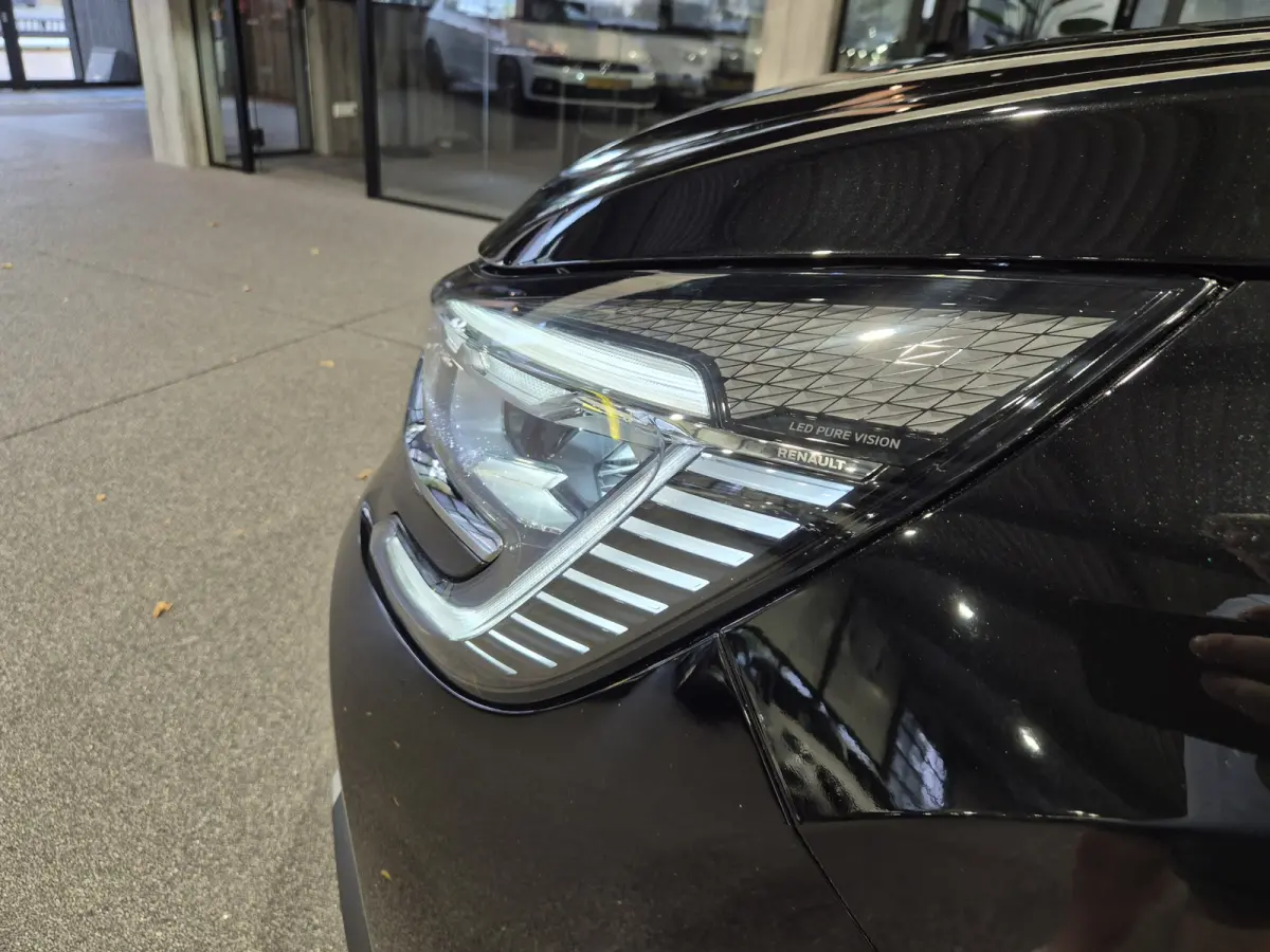 1.3 TCe 140 Intens Automaat| Carplay-Android | Camera| Bi-Tone | Cruise | LED