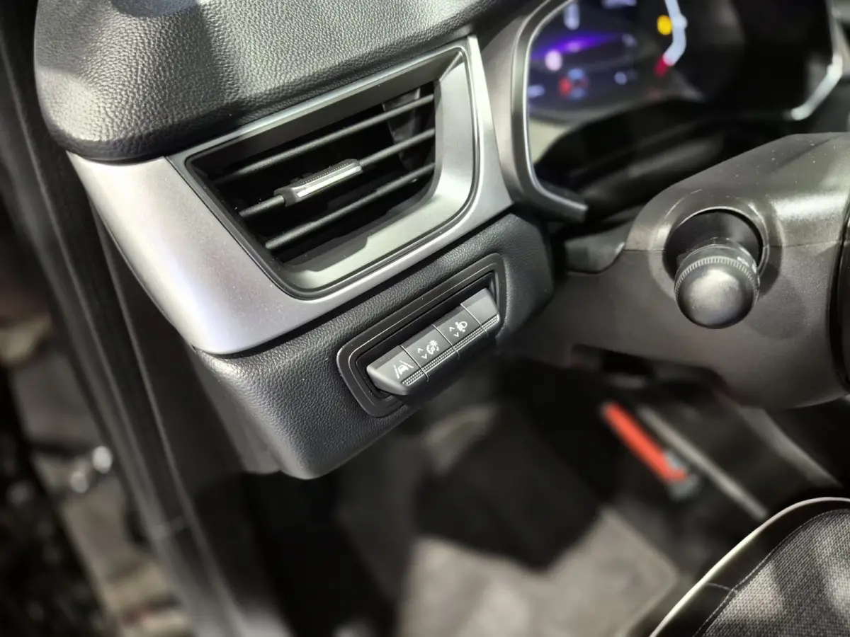 1.3 TCe 140 Intens Automaat| Carplay-Android | Camera| Bi-Tone | Cruise | LED
