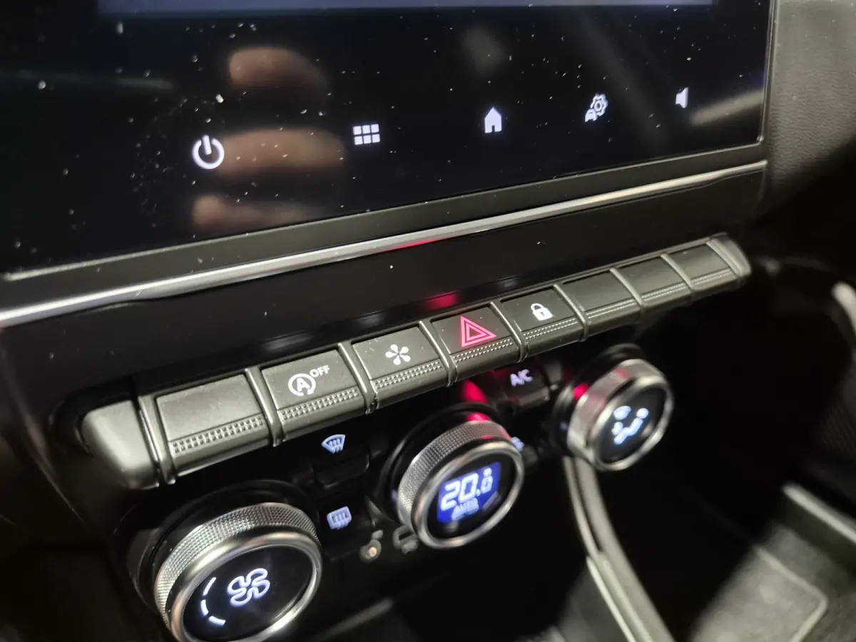 1.3 TCe 140 Intens Automaat| Carplay-Android | Camera| Bi-Tone | Cruise | LED