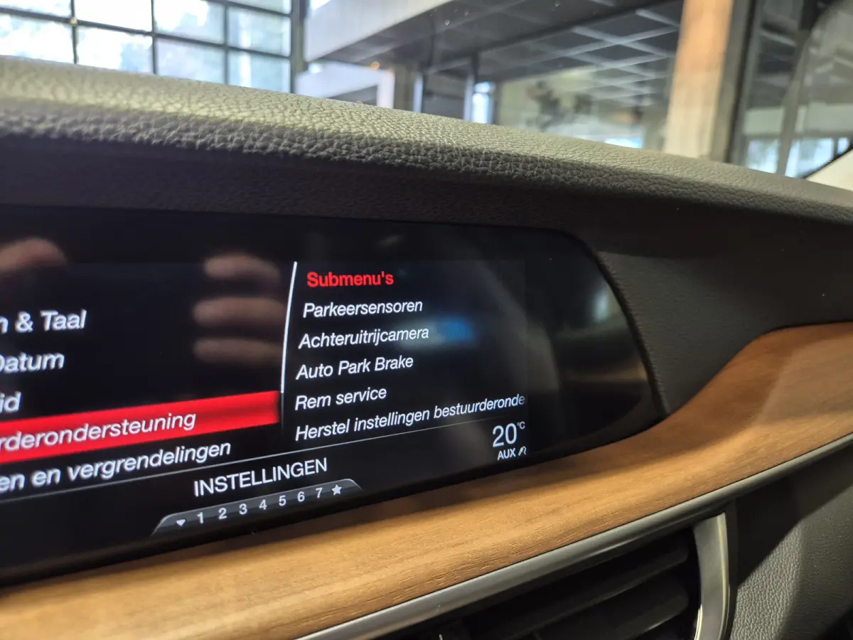 2.0 T AWD Veloce Pano | Harman-Kardon | Camera | Leder | Verw. stoelen-stuur | Trekhaak