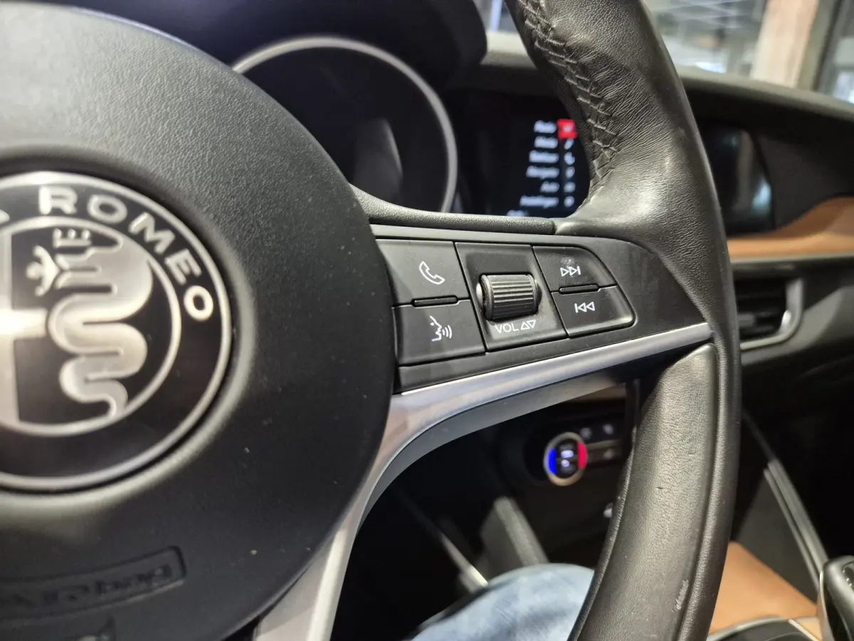 2.0 T AWD Veloce Pano | Harman-Kardon | Camera | Leder | Verw. stoelen-stuur | Trekhaak