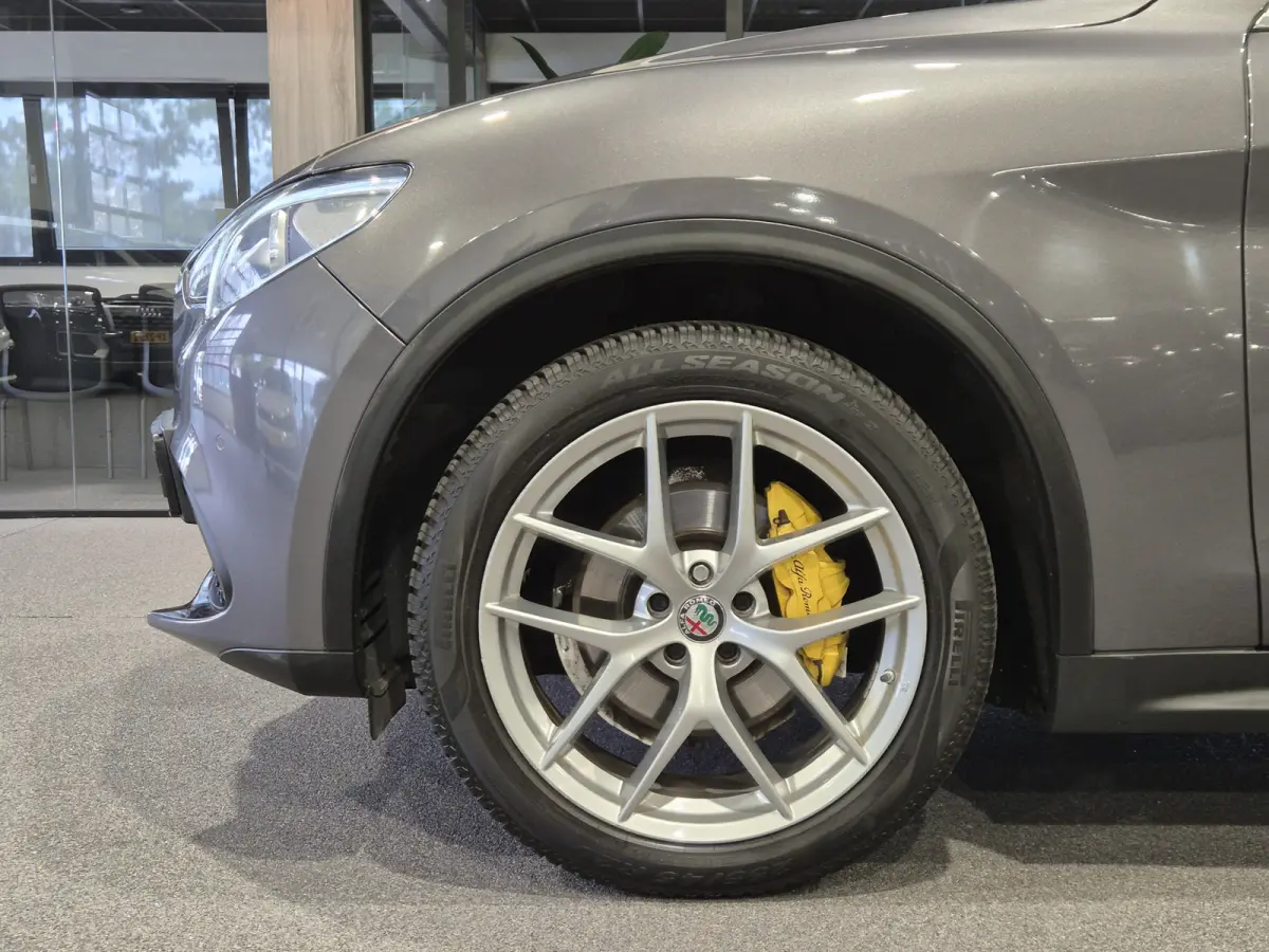 2.0 T AWD Veloce Pano | Harman-Kardon | Camera | Leder | Verw. stoelen-stuur | Trekhaak