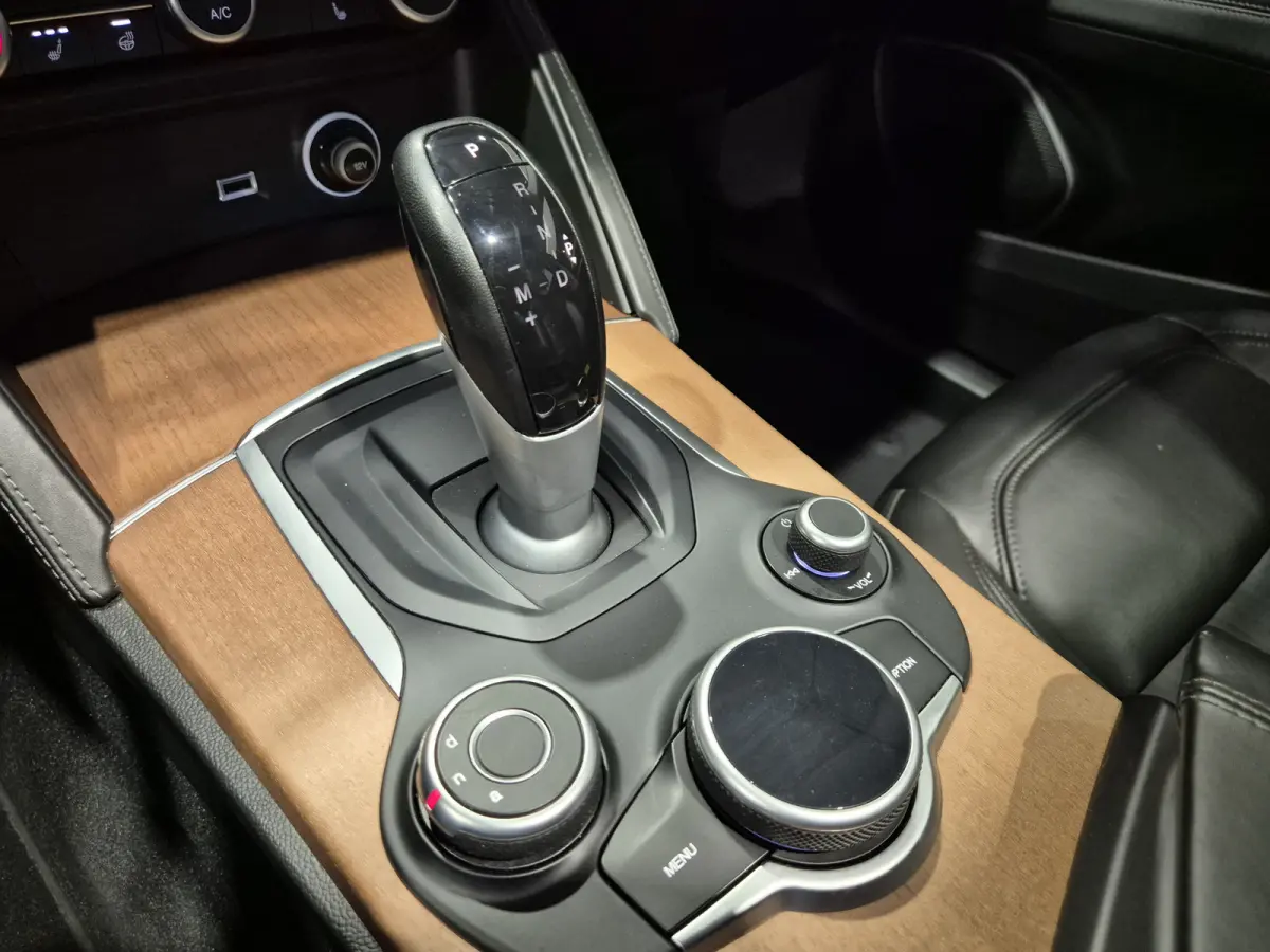 2.0 T AWD Veloce Pano | Harman-Kardon | Camera | Leder | Verw. stoelen-stuur | Trekhaak