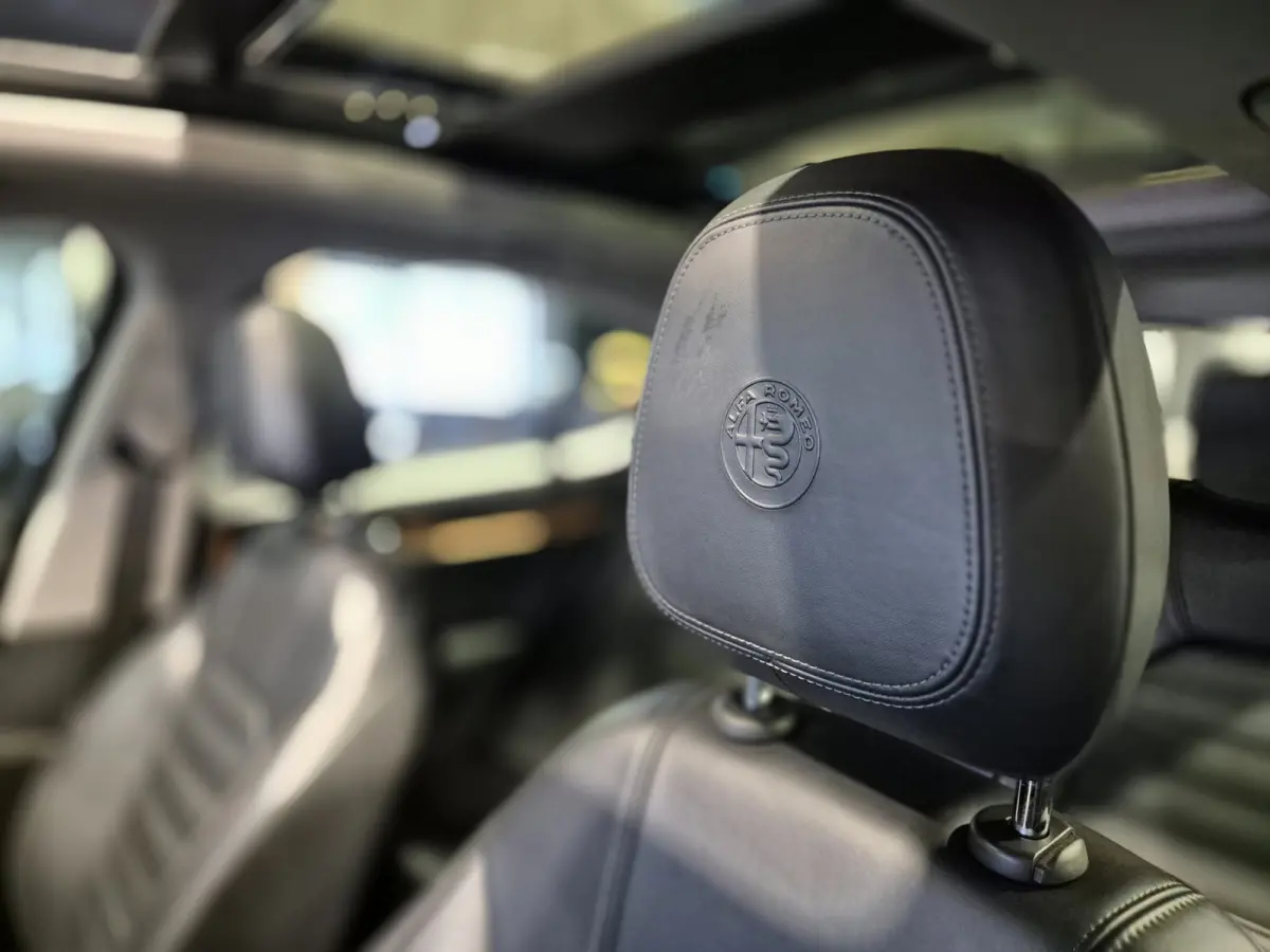 2.0 T AWD Veloce Pano | Harman-Kardon | Camera | Leder | Verw. stoelen-stuur | Trekhaak