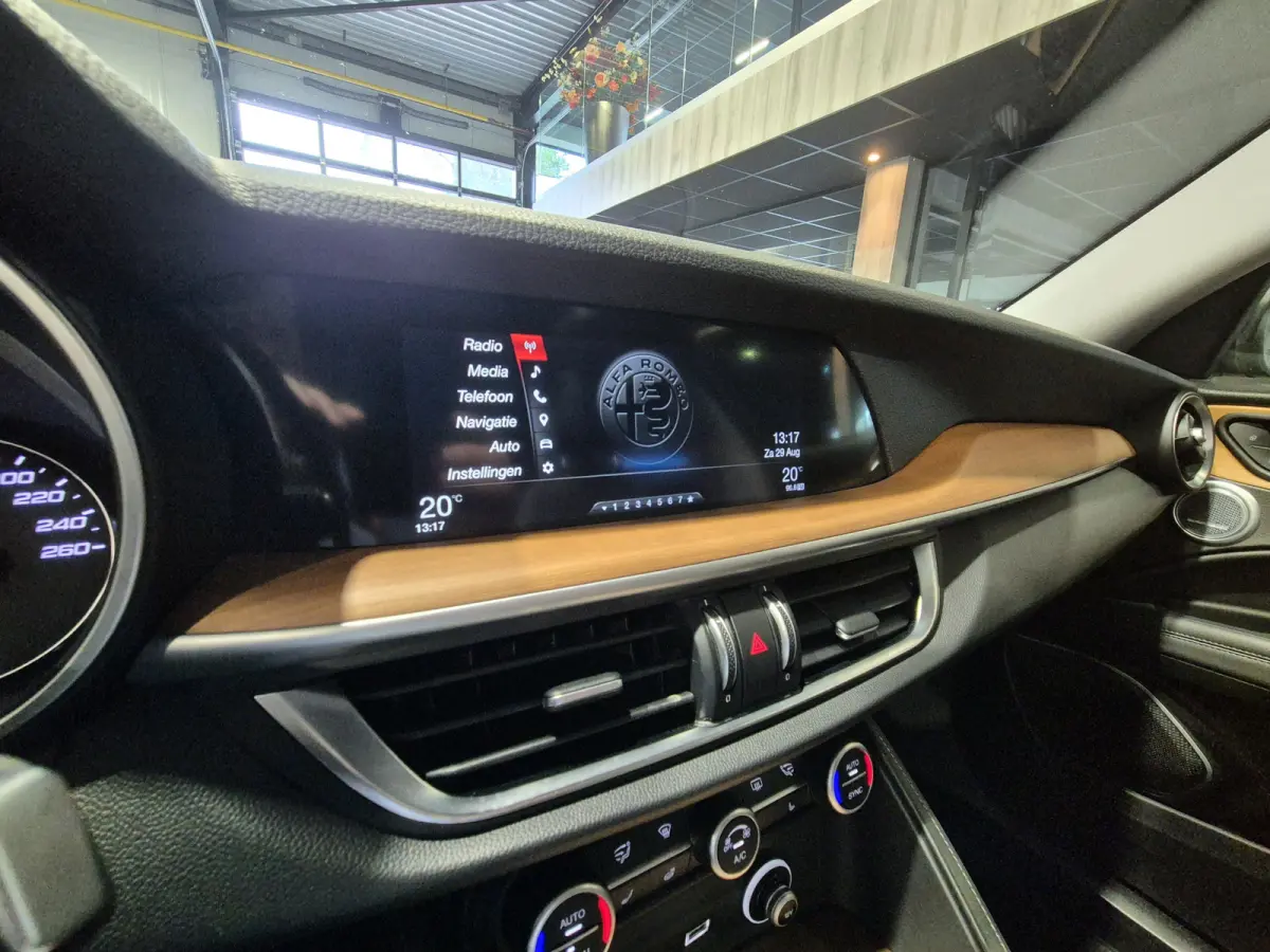 2.0 T AWD Veloce Pano | Harman-Kardon | Camera | Leder | Verw. stoelen-stuur | Trekhaak