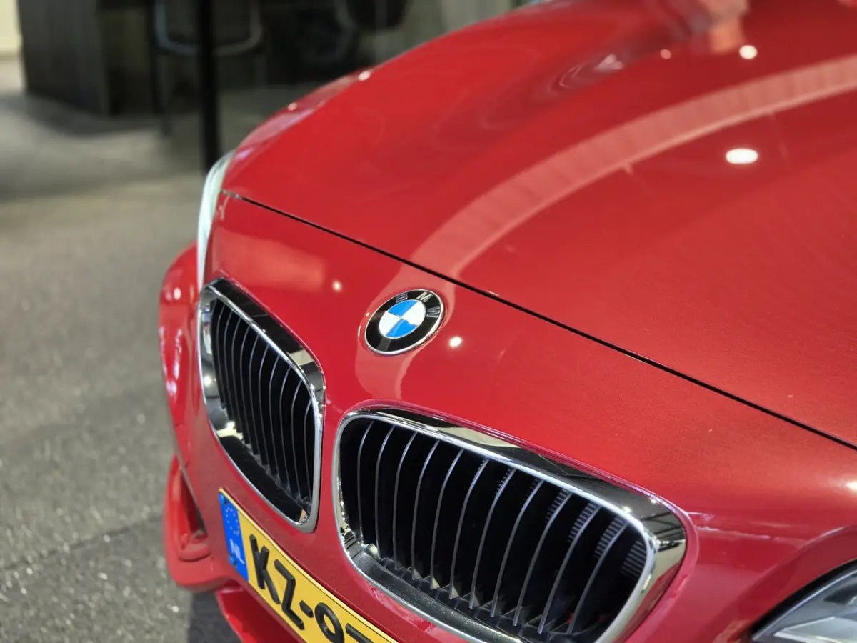 220i Centennial Executive Panorama | Open dak | LED | Navigatie | Airco
