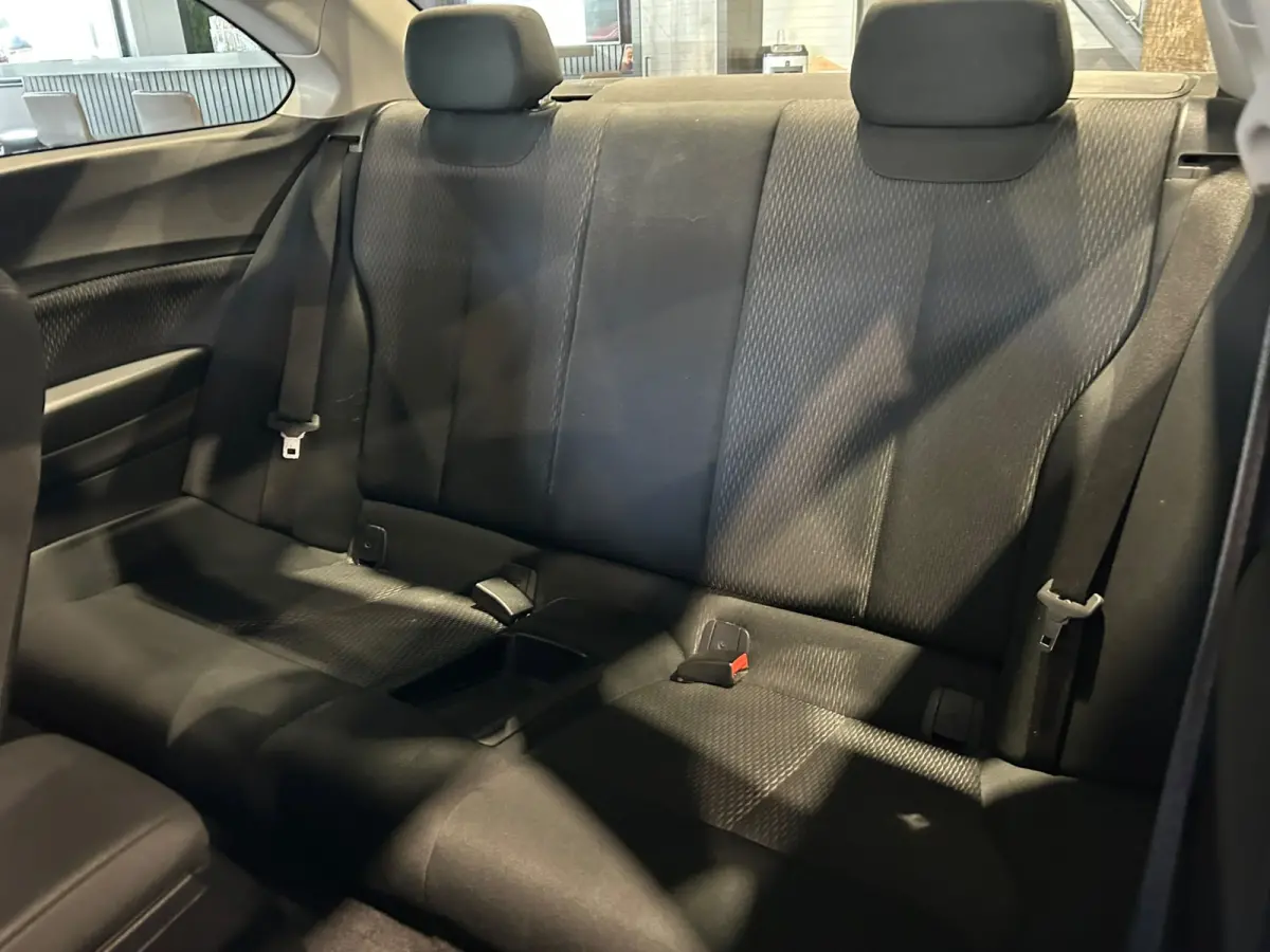 220i Centennial Executive Panorama | Open dak | LED | Navigatie | Airco