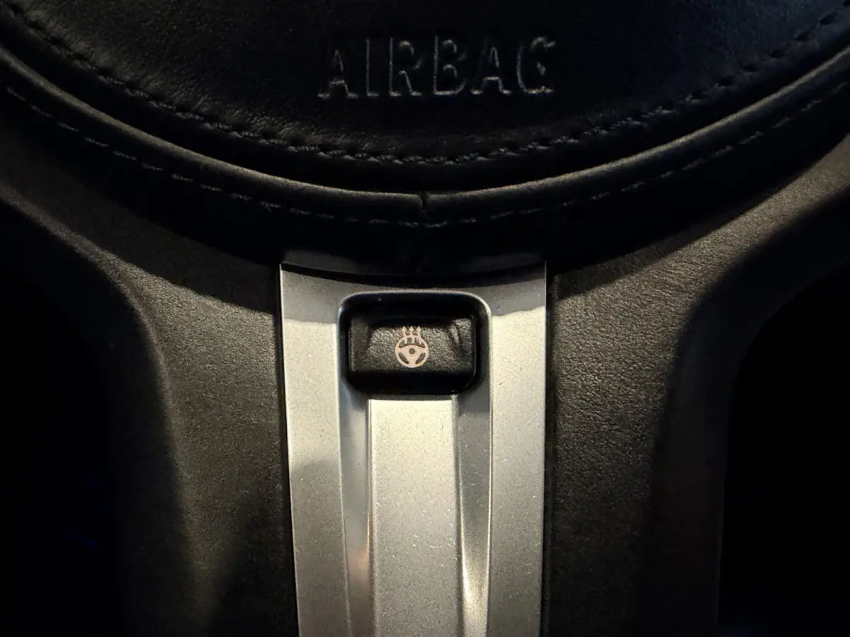 420i High Executive H/K | Camera |Stoel/stuur/nek verwarming | Carplay | Navigatie