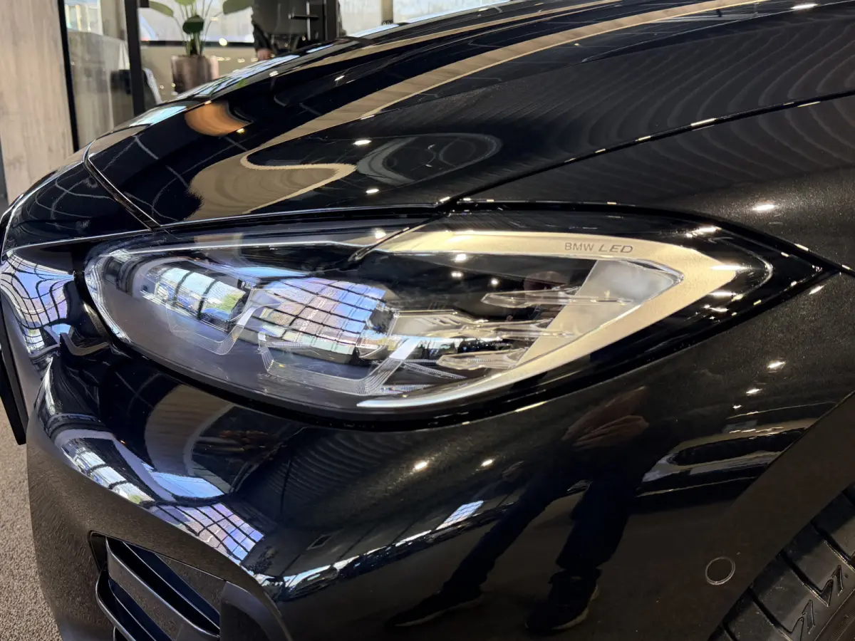 420i High Executive H/K | Camera |Stoel/stuur/nek verwarming | Carplay | Navigatie