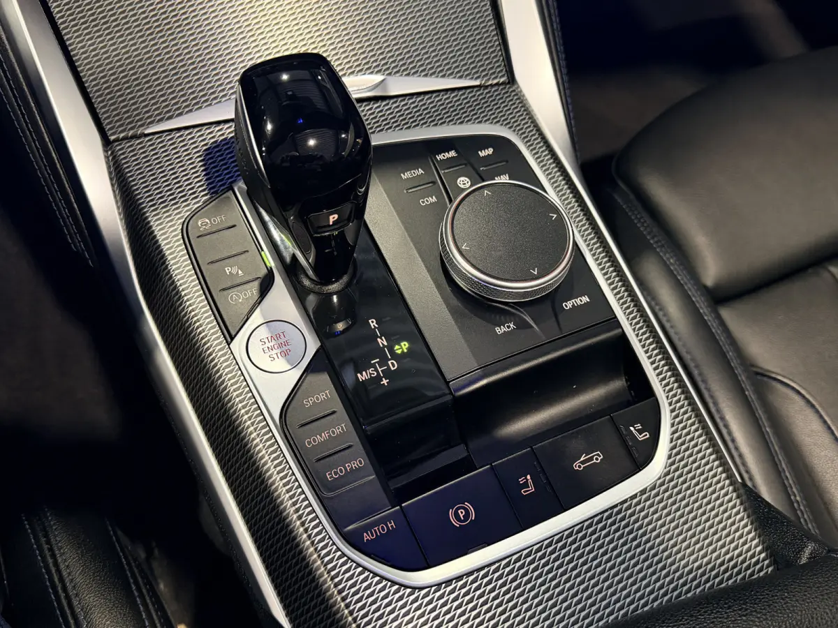 420i High Executive H/K | Camera |Stoel/stuur/nek verwarming | Carplay | Navigatie