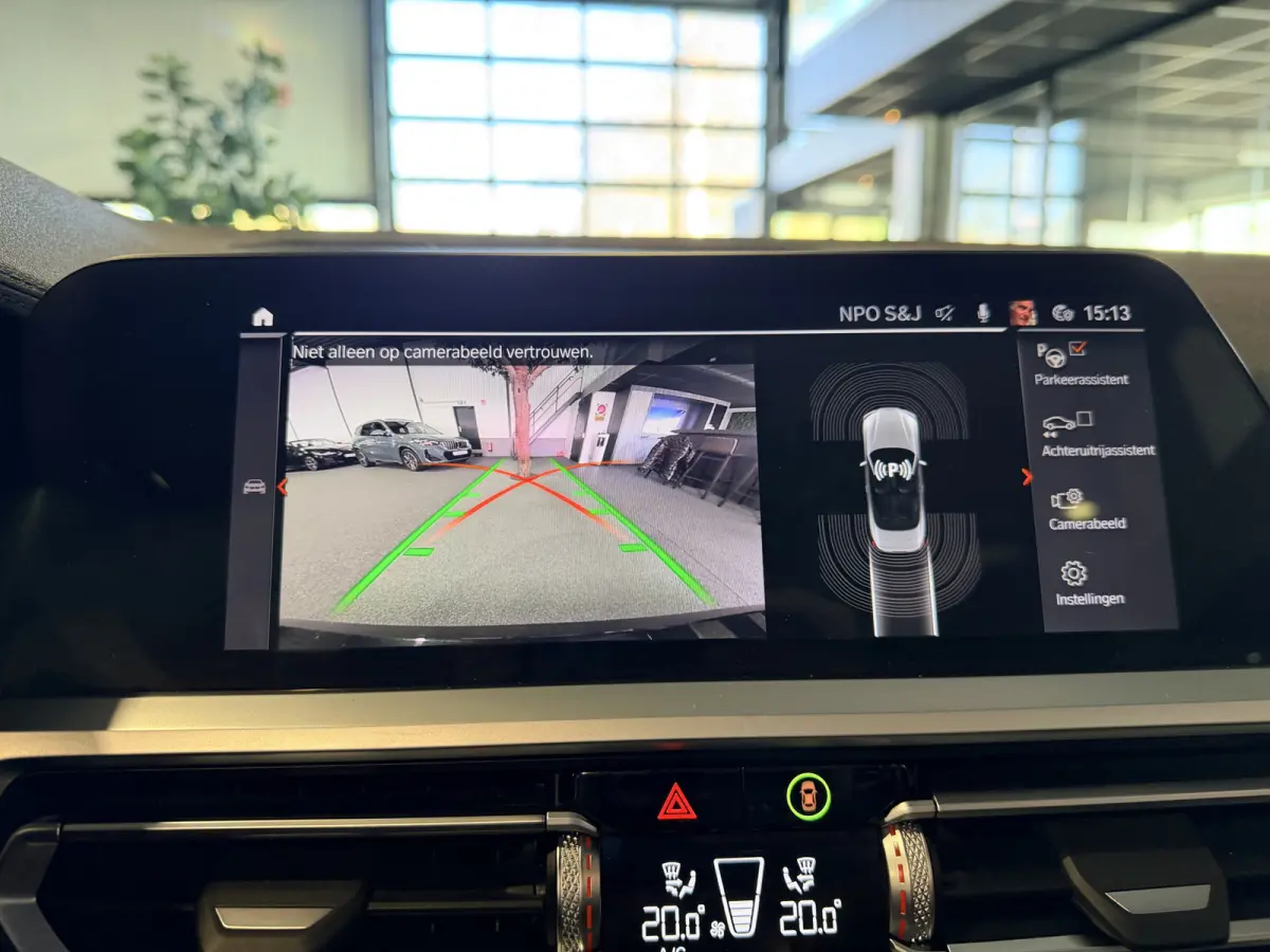 420i High Executive H/K | Camera |Stoel/stuur/nek verwarming | Carplay | Navigatie